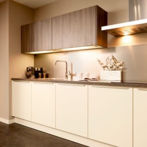 Hitchings & Thomas Ltd