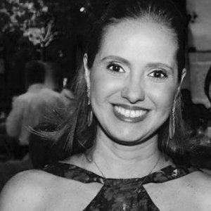 Isabela Laven?re Arquitetura